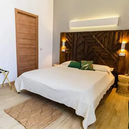 בית הארחה Adventor Eco-suites 4*