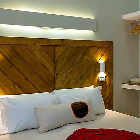Adventor Eco-suites بيت ضيافة 4*