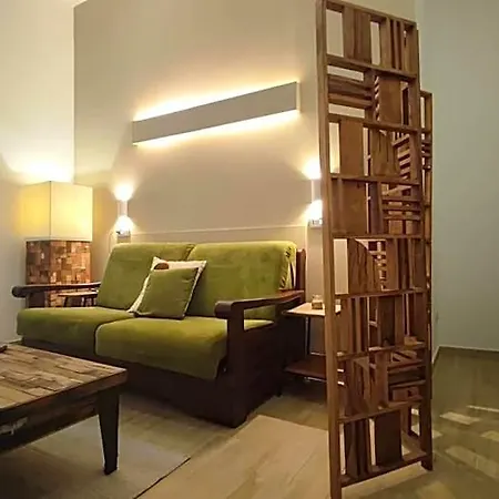 بيت ضيافة Adventor Eco-suites روما